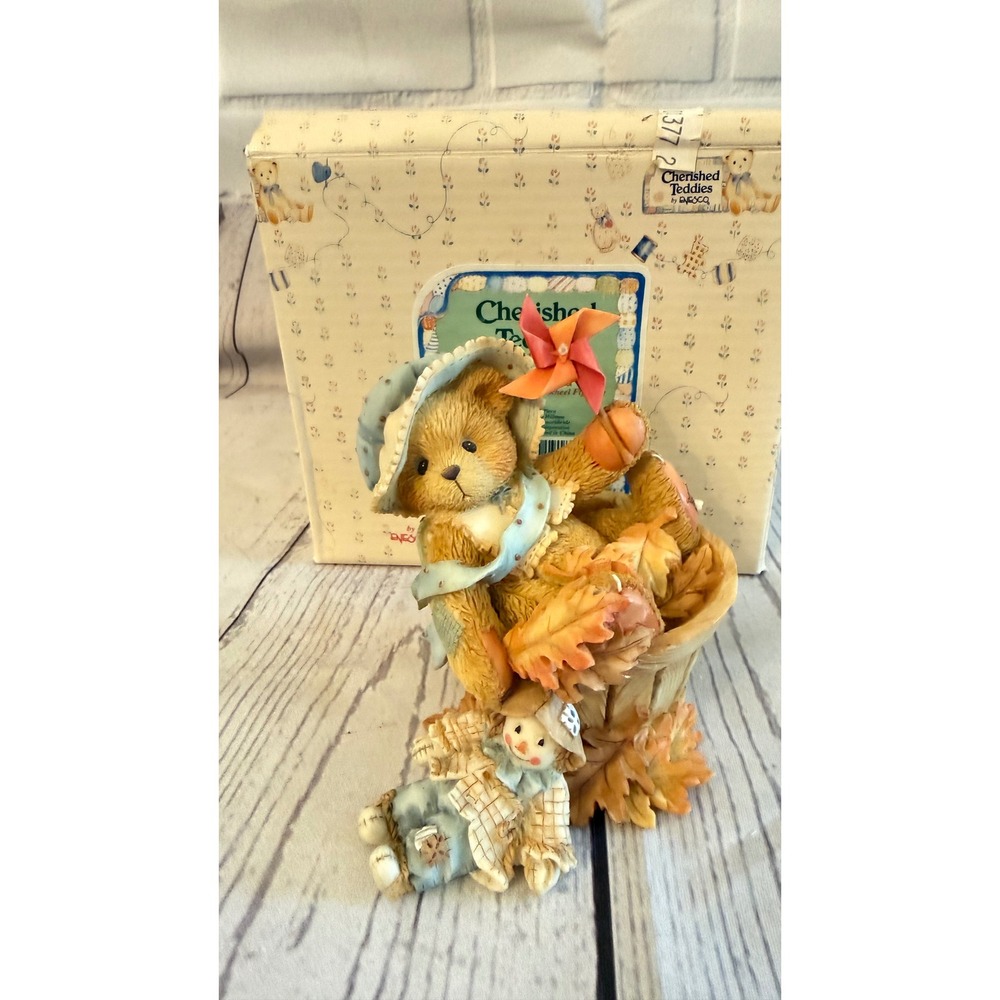 Cherished Teddies Pat Falling For You Figurine 141313 Enesco 1995 Fall Boxed